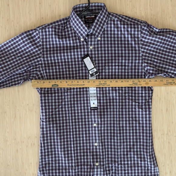 Kirkland Signature Traditional Fit Button up Shirt - Picture 3 of 6